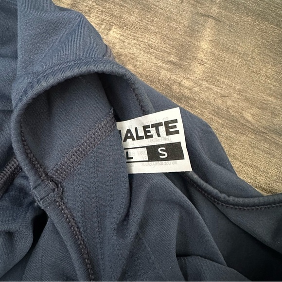 Alphalete amplify tank top crop - Picture 2 of 2